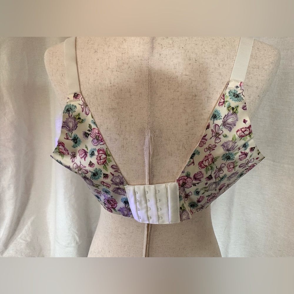 NWT! Floral Bra Sz 40DD - Picture 3 of 6